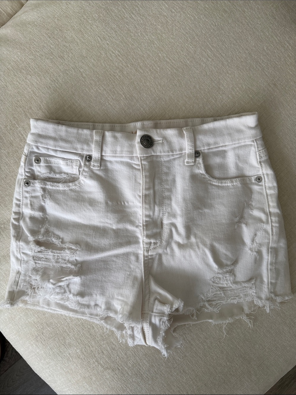 EUC White American Eagle Super Stretch High Waisted Distressed Shorts